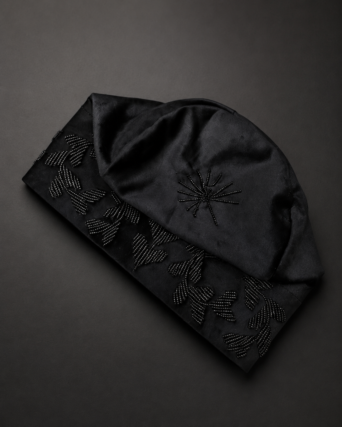 ÀKÓGUN Black & black Beaded Yorùbá Cap