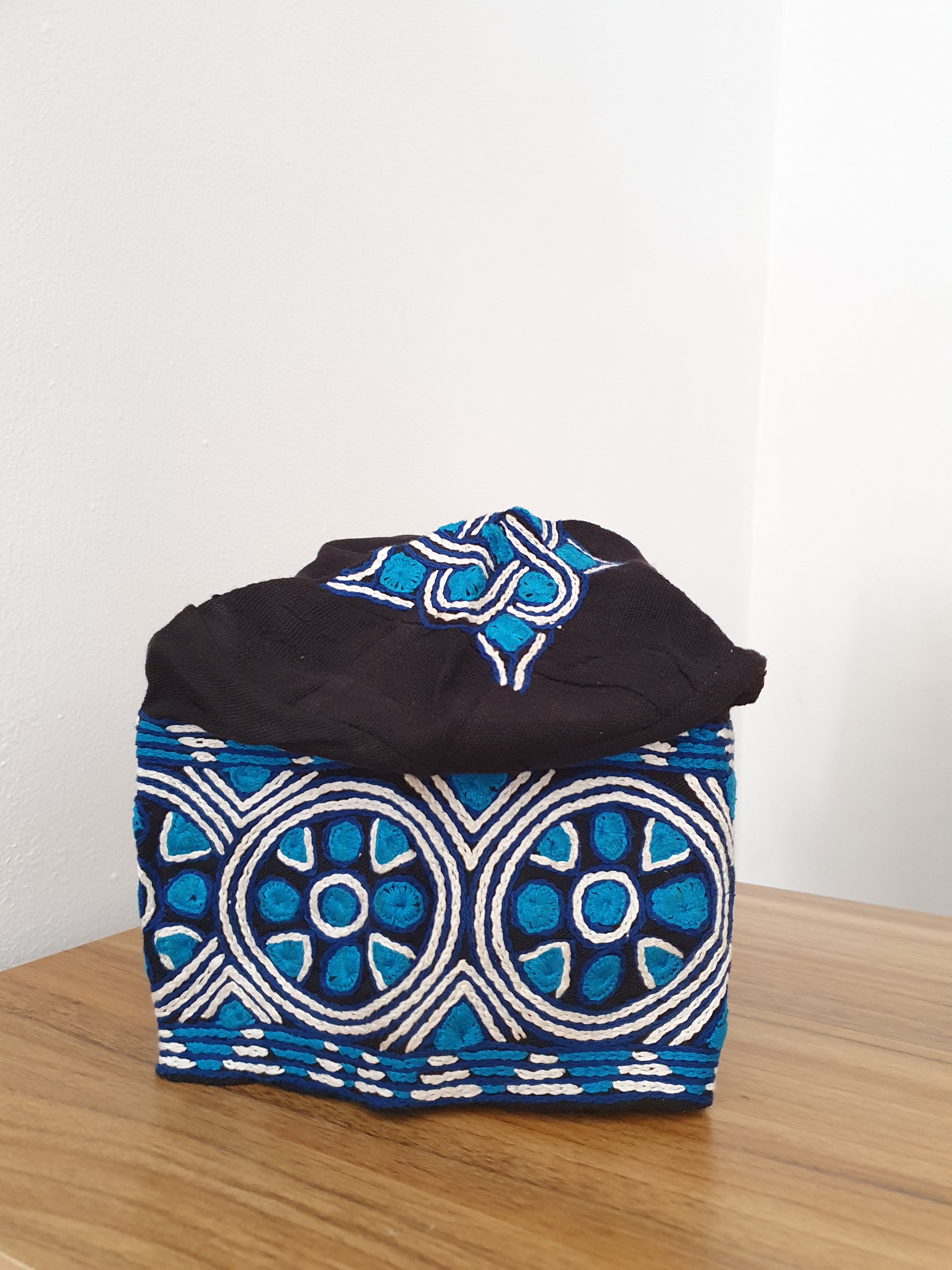 Black & Powder Blue Embroidered Ijebu Yorùbá Cap