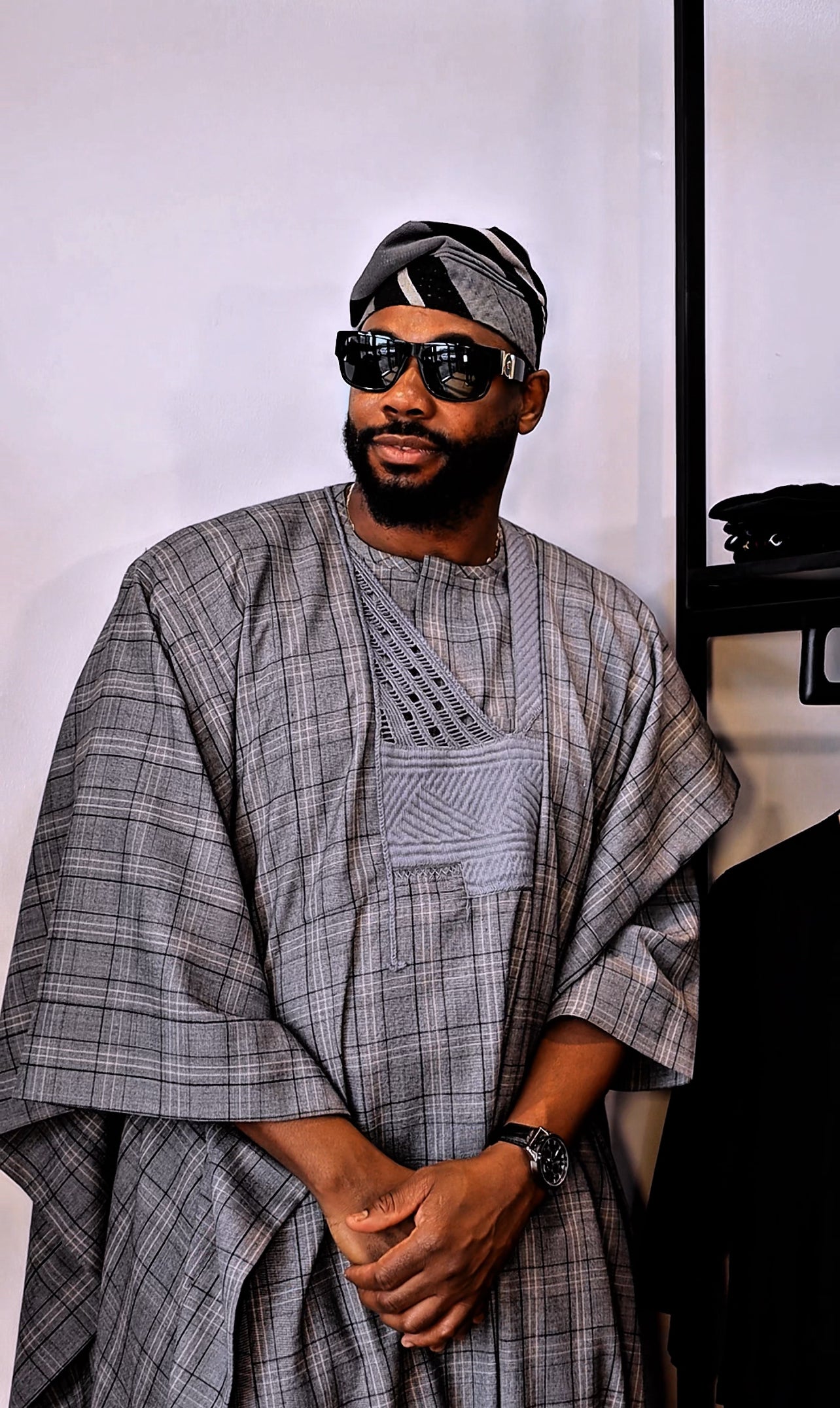 Elegushi Agbada Jakan – Merino Wool Tartan 3-Piece Suit with Sharp Embroidery Detail